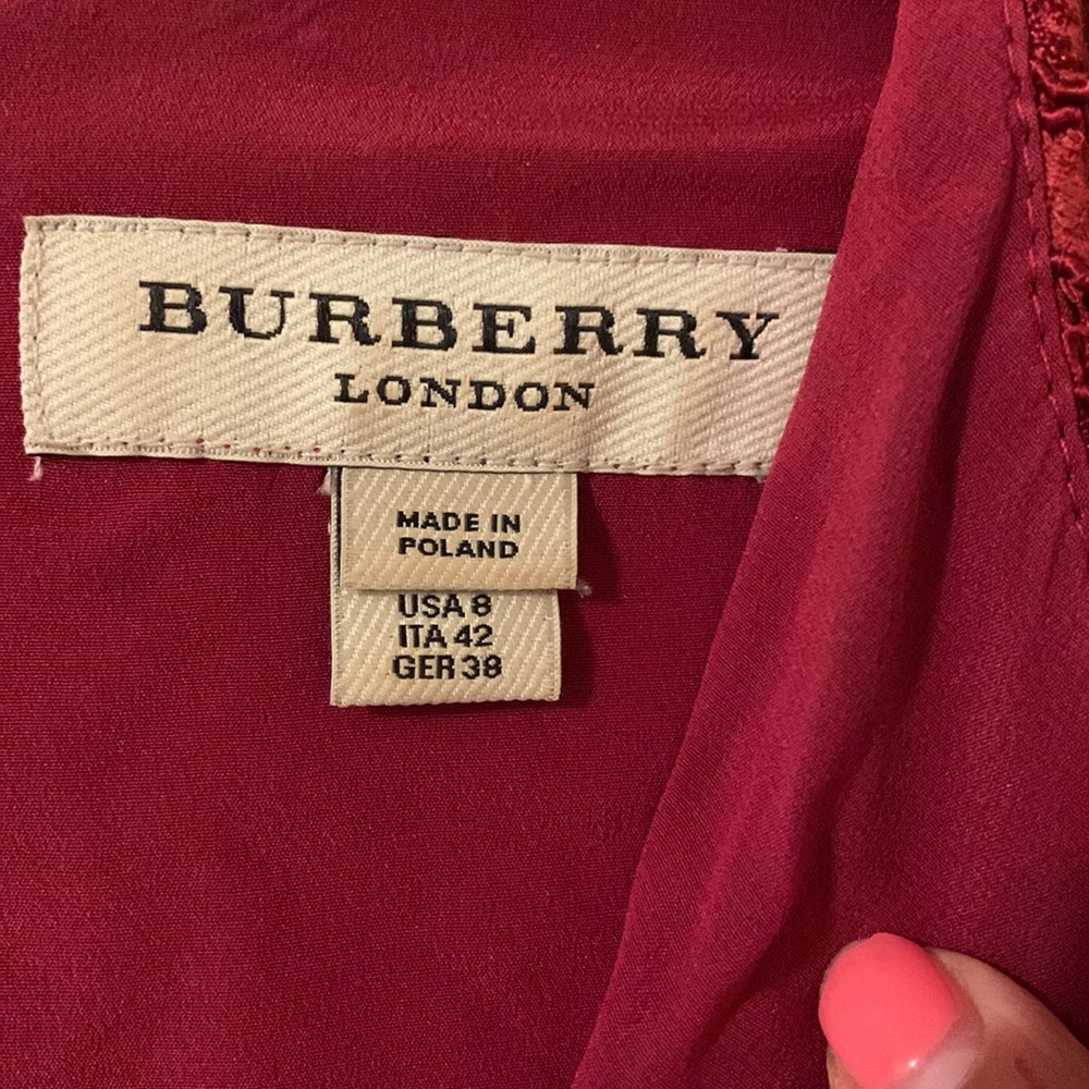 Burberry Red Floral Lace Short Sleeve Wedding Dress - Picture 2 of 10